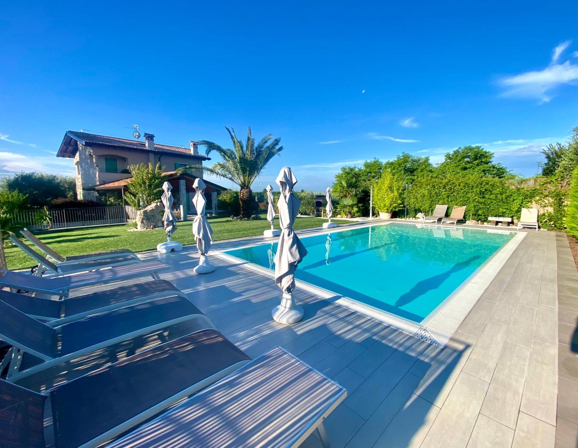 Villa Poggio Бардолино Екстериор снимка